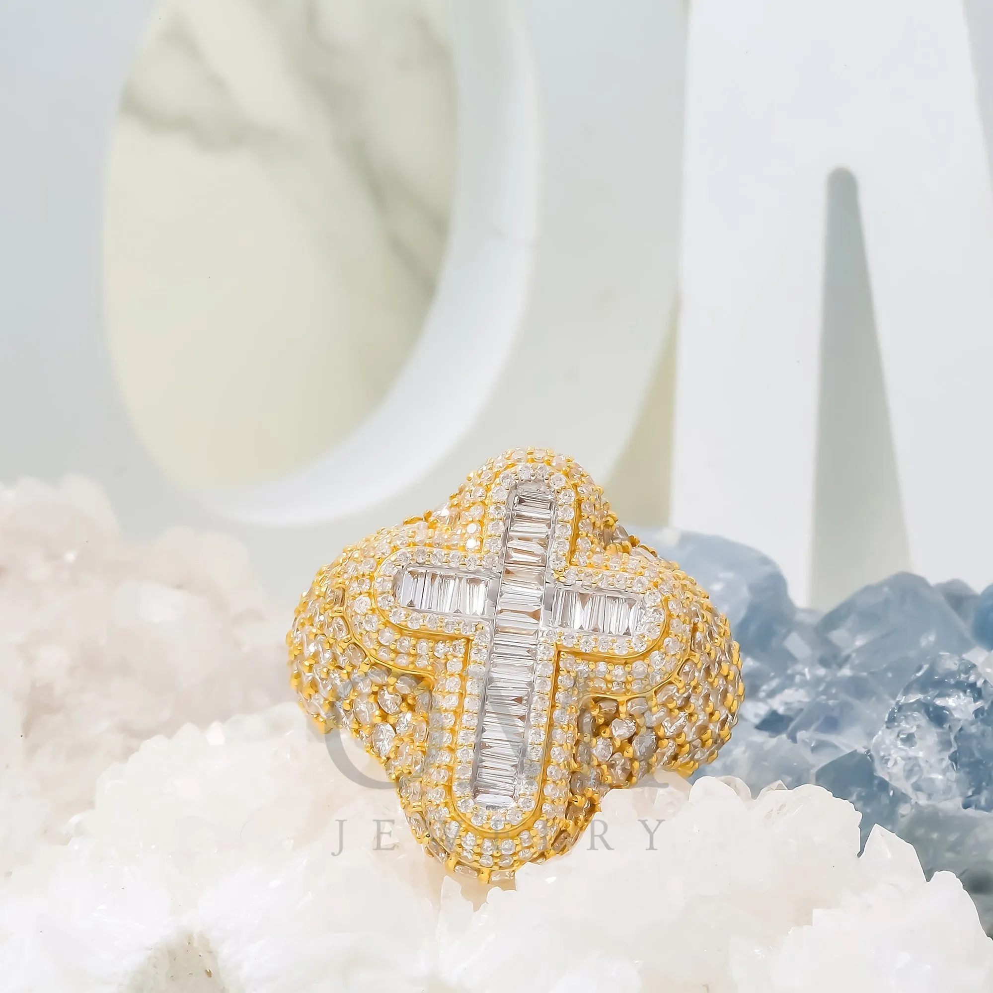 10K GOLD BAGUETTE AND ROUND DIAMOND CROSS RING 6.87 CT