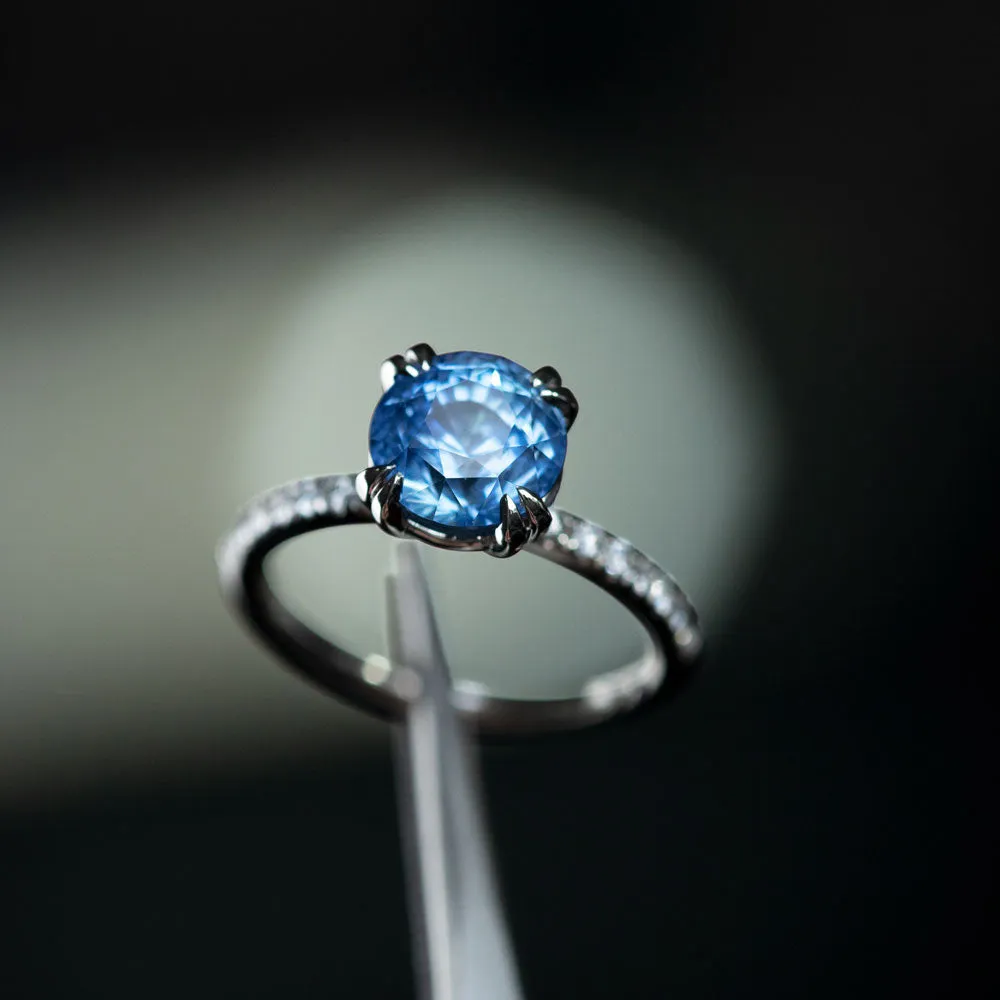 3.18ct Round Periwinkle Sapphire Solitaire with Diamonds in Platinum