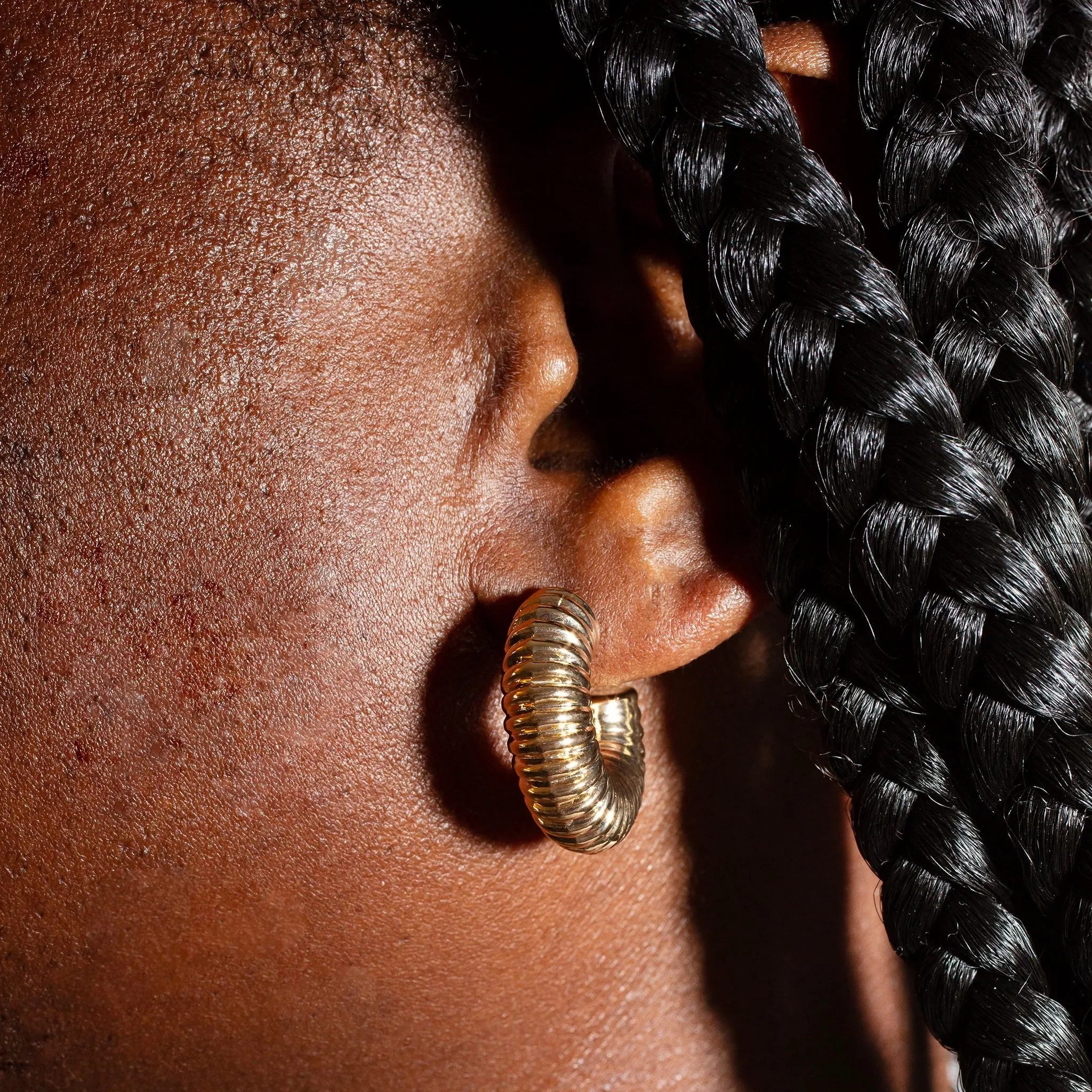 Dune Lightweight Embossed Mini Hoops