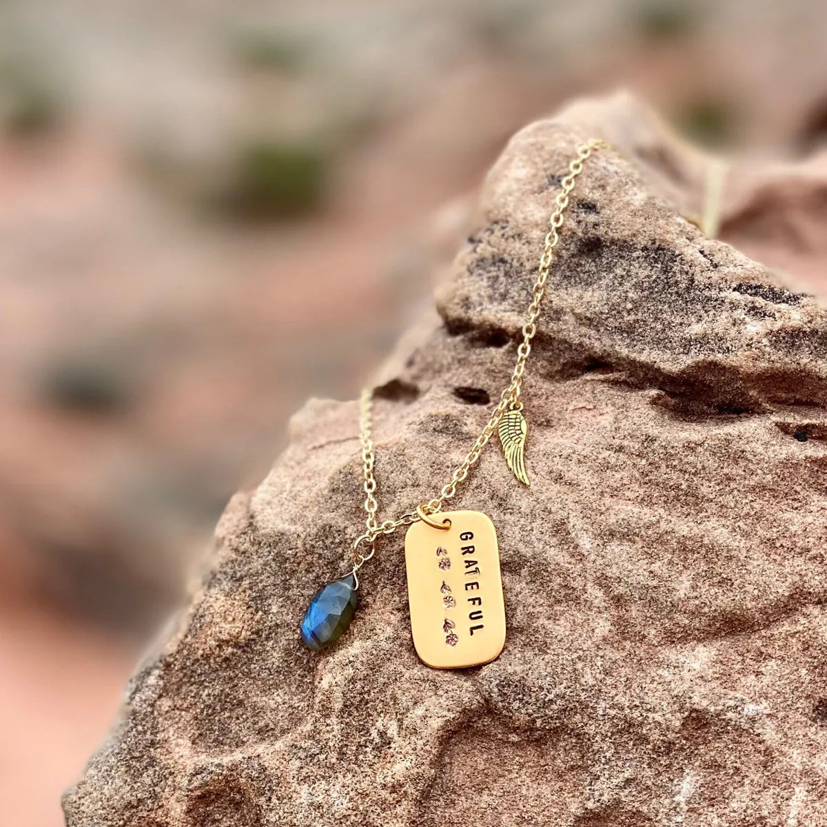 GRATEFUL Motivational Dog Tag Necklace with Labradorite Healing Gemstone